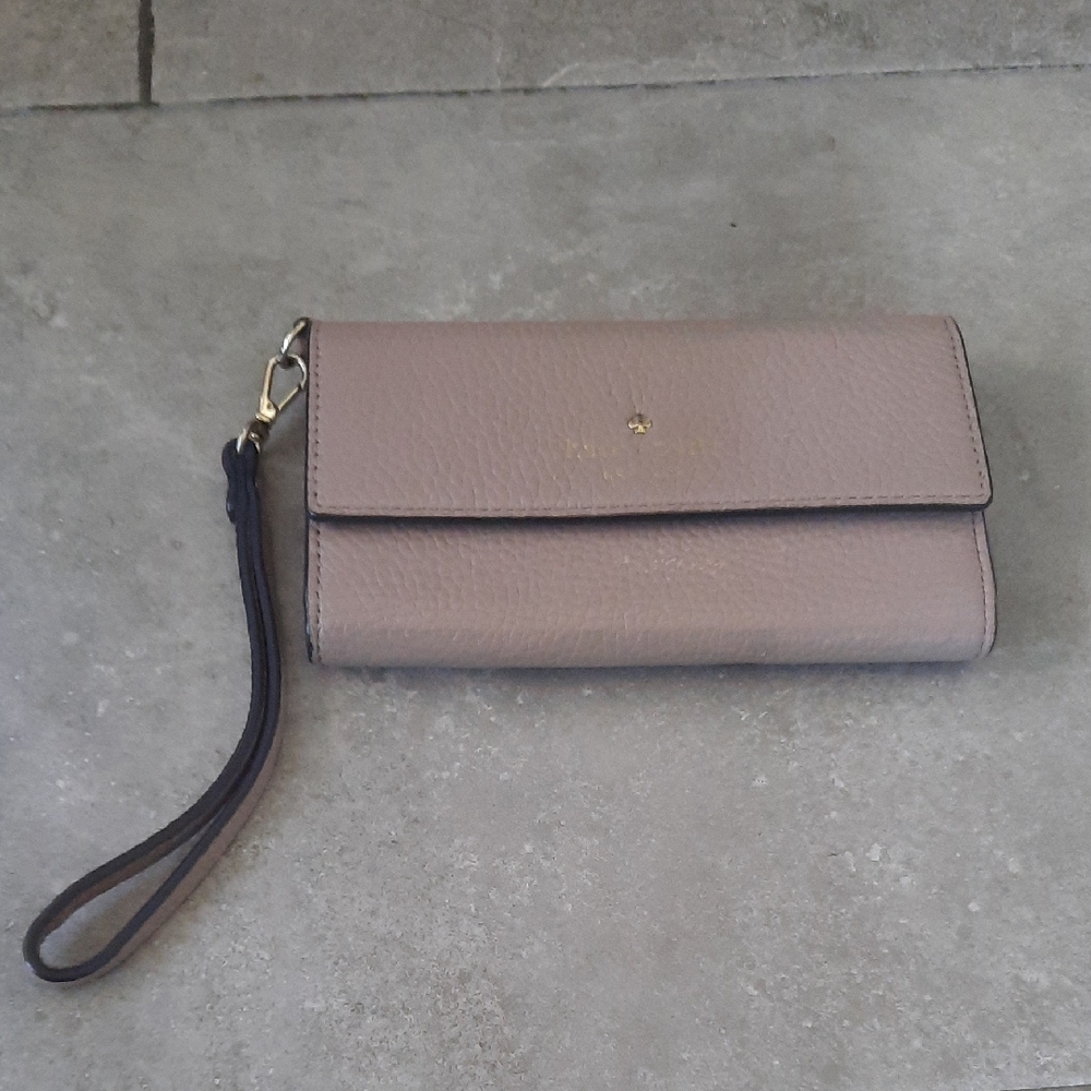 Kate Spade Pink/ Mauve Pebble Leather Wristlet